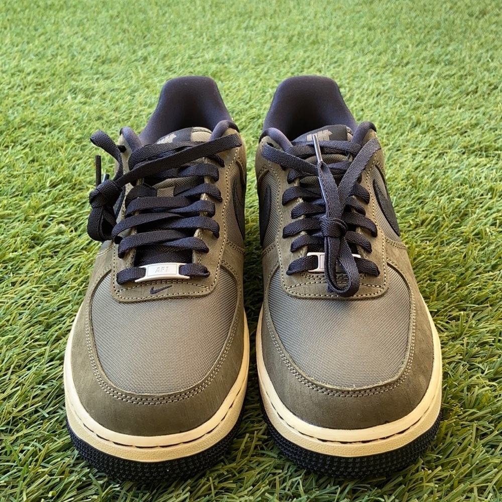 Nike Air Force 1 SP “Undefeated” - Picture 2 of 5